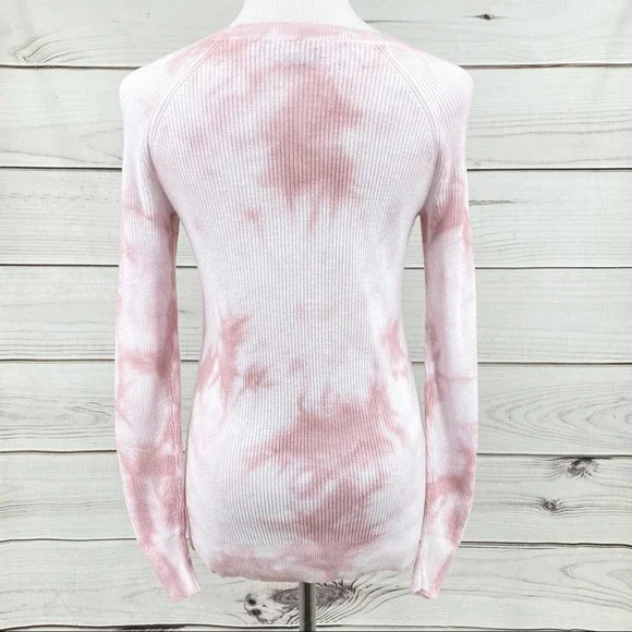 AMERICAN EAGLE OUTFITTERS Tie Dye Sweater SZ XS Pink Lace-Up Detail at Shoulders - Picture 3 of 5